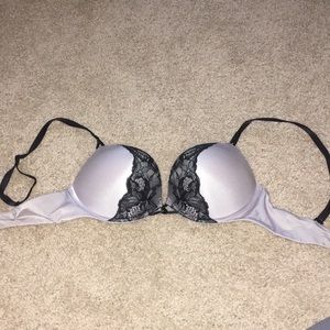 Victoria’s Secret bombshell bra